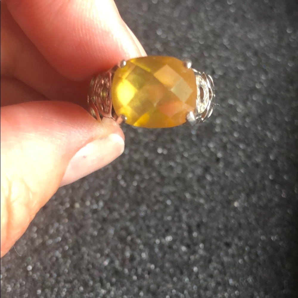 Ring - Picture 5 of 5